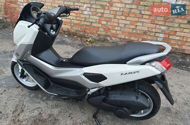 Макси-скутер Yamaha NMax 2016 в 