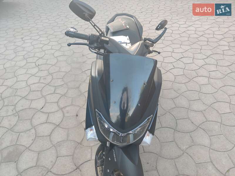 Скутер Yamaha NMax 2017 в Ахтырке фото Скутер Yamaha NMax 2017 в Ахтырке