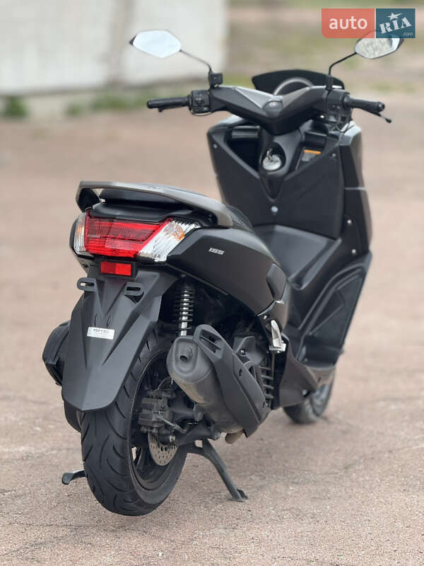 Макси-скутер Yamaha NMax 2017 в Сновске