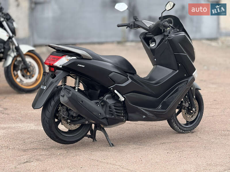 Макси-скутер Yamaha NMax 2017 в Сновске
