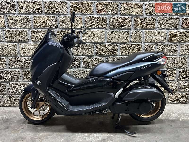 Yamaha NMax 2023