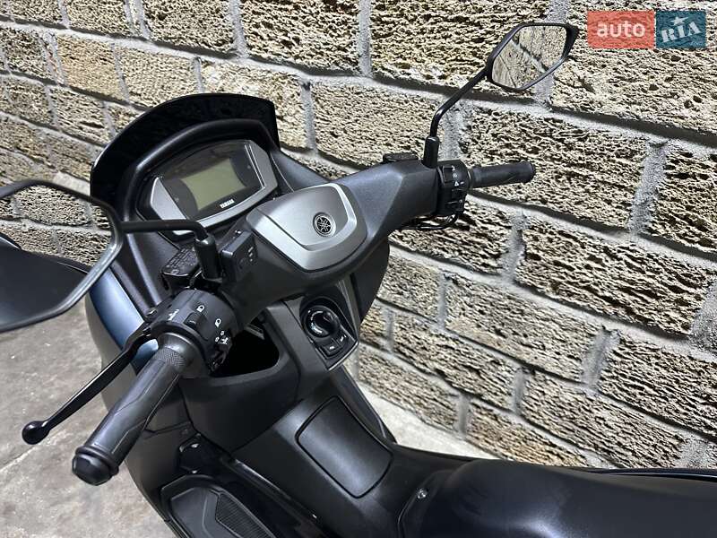 Максі-скутер Yamaha NMax 2023 в Одесі