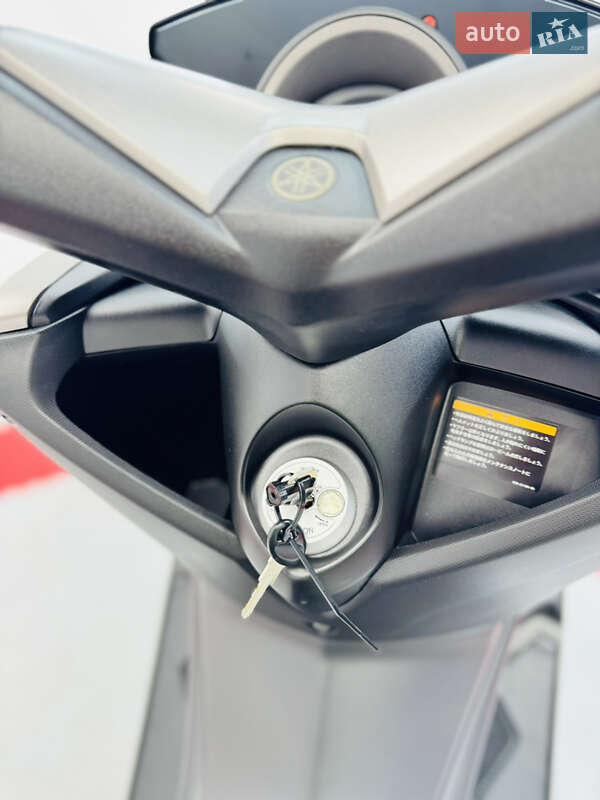 Максі-скутер Yamaha NMax 2019 в Одесі фото 18 Максі-скутер Yamaha NMax 2019 в Одесі