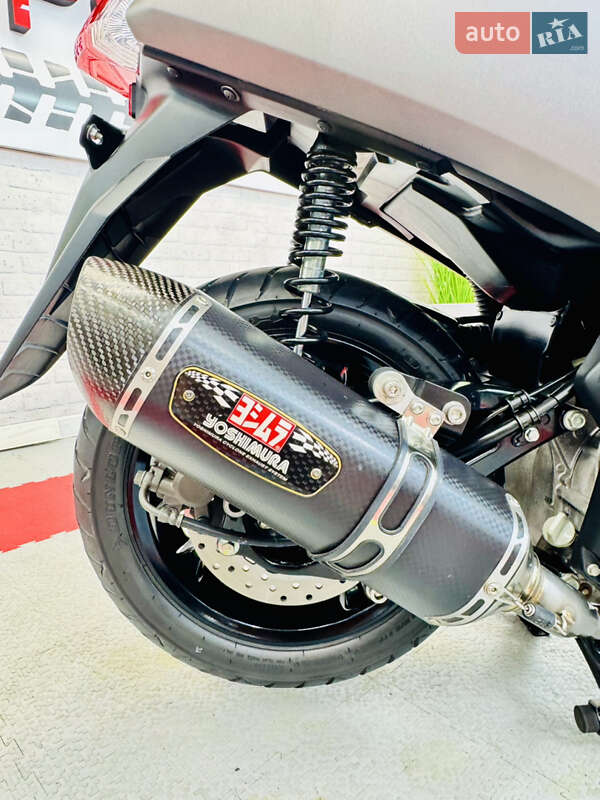 Максі-скутер Yamaha NMax 2019 в Одесі фото 13 Максі-скутер Yamaha NMax 2019 в Одесі