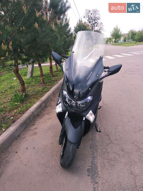 Максі-скутер Yamaha NMax 2017 в Лохвиці фото Максі-скутер Yamaha NMax 2017 в Лохвиці
