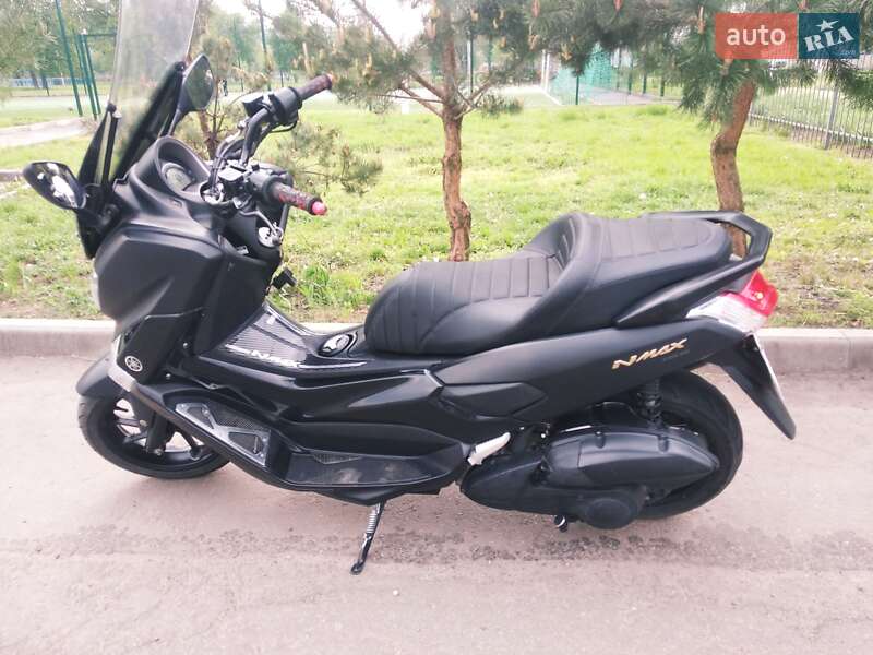 Максі-скутер Yamaha NMax 2017 в Лохвиці фото 5 Максі-скутер Yamaha NMax 2017 в Лохвиці