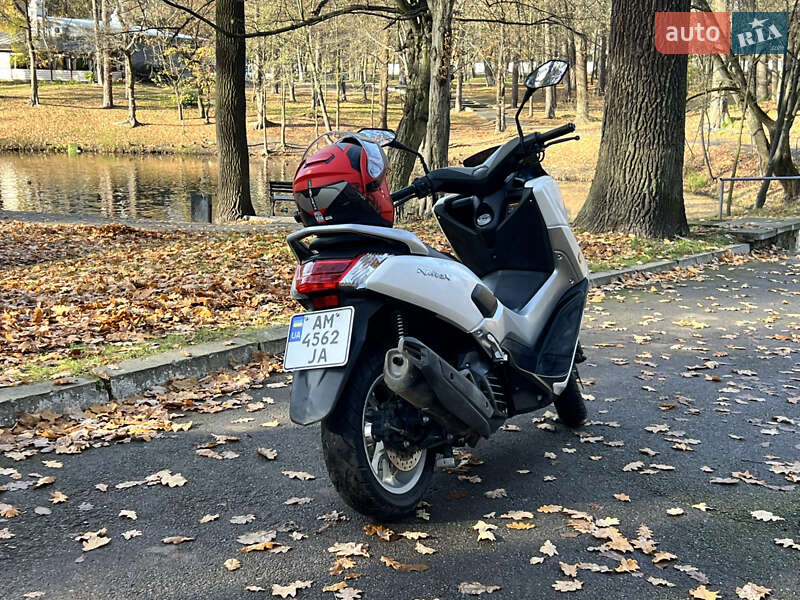 Максі-скутер Yamaha NMax 2016 в Малині фото 9 Максі-скутер Yamaha NMax 2016 в Малині
