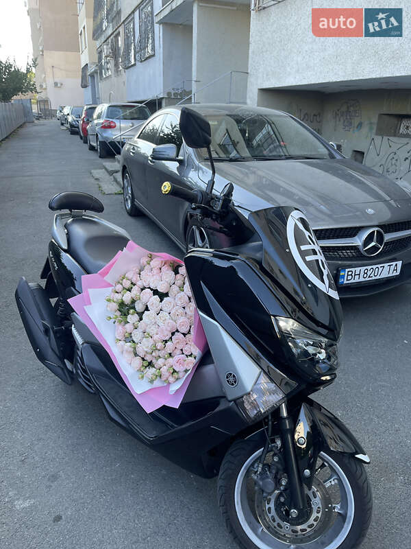 Мопеды Yamaha NMax 2016 в Одессе фото Мопеды Yamaha NMax 2016 в Одессе