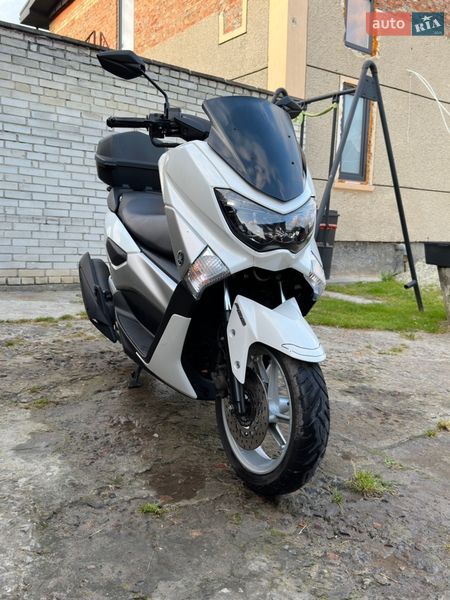 Макси-скутер Yamaha NMax 2017 в Львове