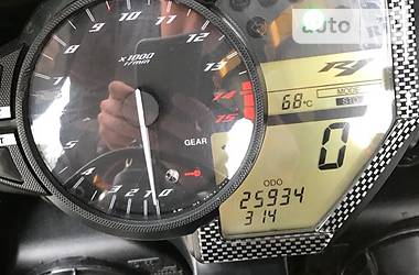 Спортбайк Yamaha R1 2014 в 