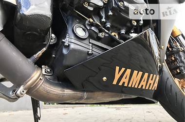 Спортбайк Yamaha R1 2014 в 