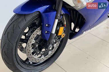 Спортбайк Yamaha R1 2004 в 