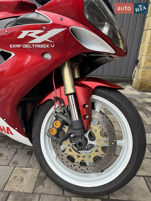 Спортбайк Yamaha R1 2004 в Новомосковске фото 6 Спортбайк Yamaha R1 2004 в Новомосковске