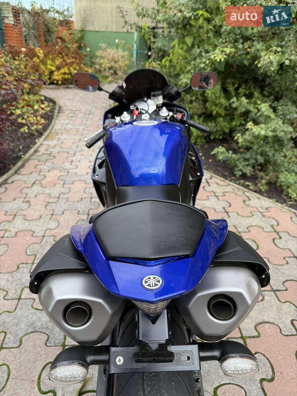 Спортбайк Yamaha R1 2009 в Зіньківі фото 3 Спортбайк Yamaha R1 2009 в Зіньківі