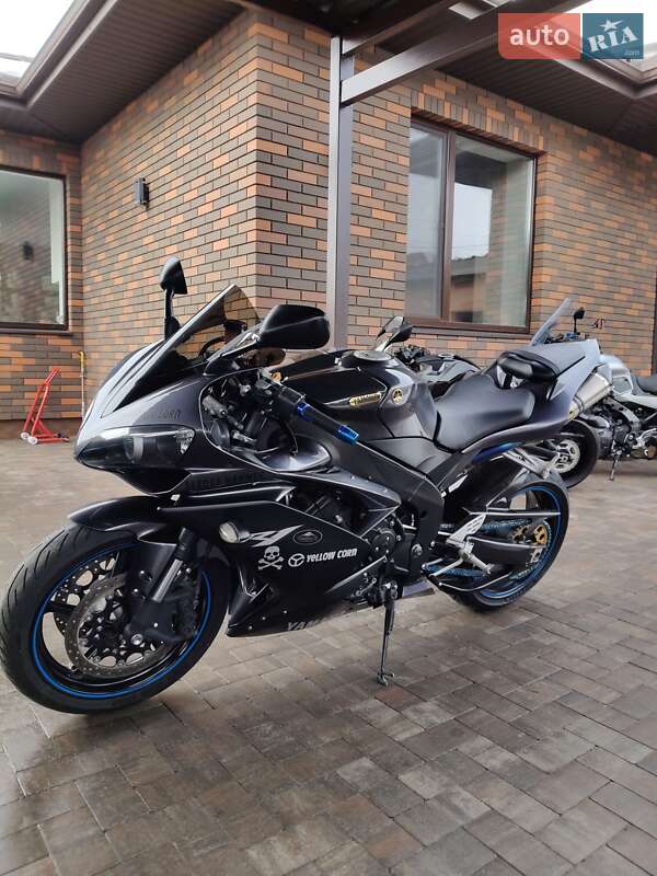 Спортбайк Yamaha R1 2007 в Белогородке фото 12 Спортбайк Yamaha R1 2007 в Белогородке