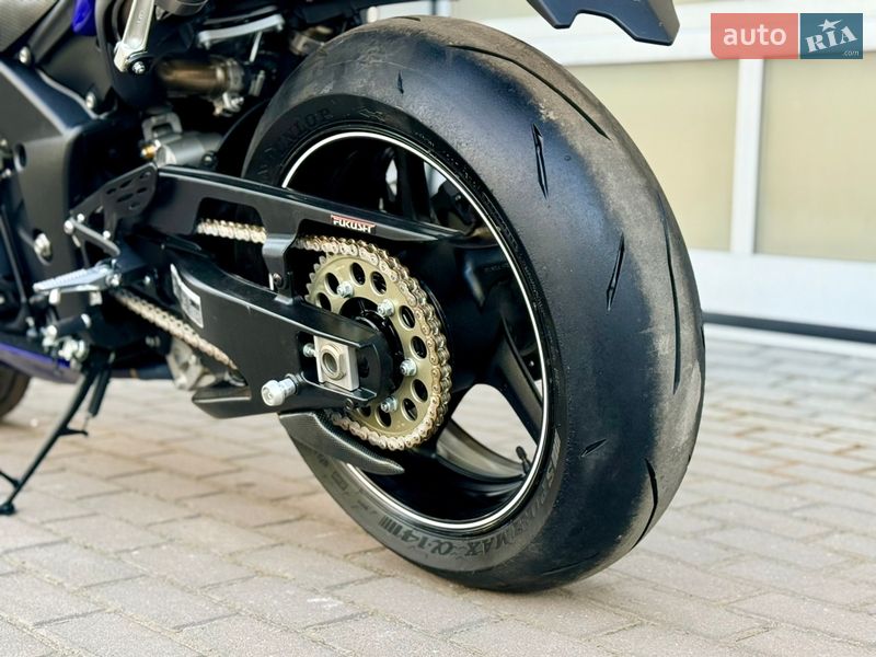 Спортбайк Yamaha R1 2012 в Ровно