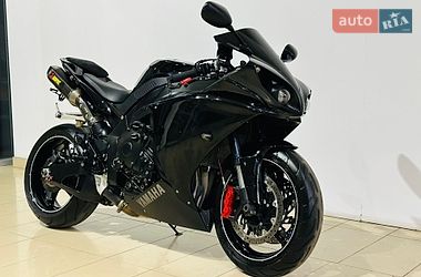 Спортбайк Yamaha R1 2010 в Киеве