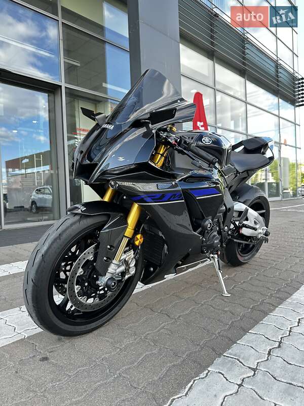 Спортбайк Yamaha R1M 2024 в Киеве
