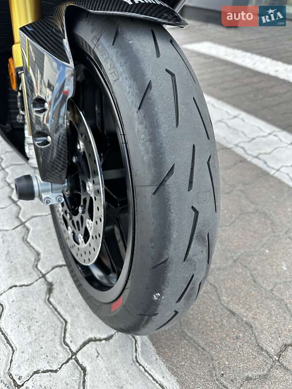Спортбайк Yamaha R1M 2024 в Киеве