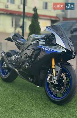 Спортбайк Yamaha R1M 2017 в Киеве
