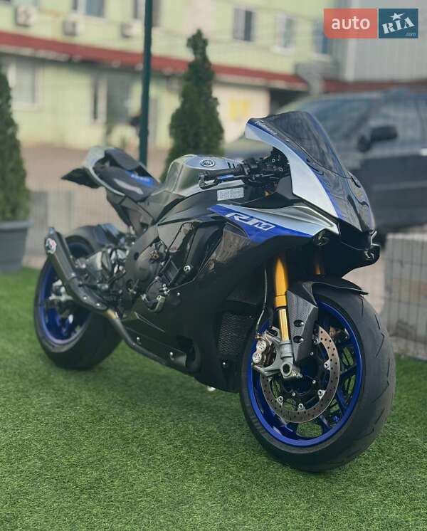 Yamaha R1M 2017