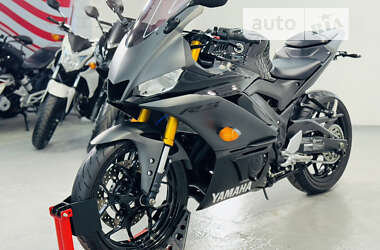 Спортбайк Yamaha R3 2019 в 