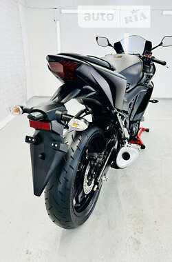 Спортбайк Yamaha R3 2018 в 