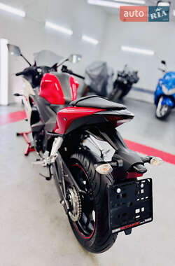 Спортбайк Yamaha R3 2015 в 