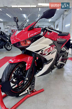 Спортбайк Yamaha R3 2015 в 