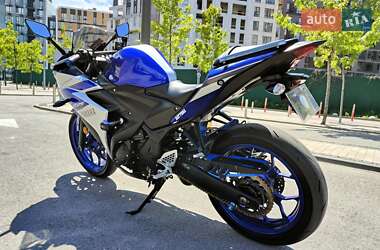Мотоцикл Супермото (Motard) Yamaha R3 2016 в 