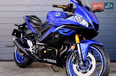 Мотоцикл Без обтекателей (Naked bike) Yamaha R3 2019 в 