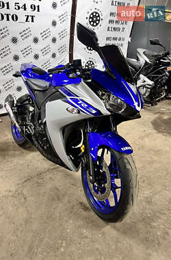 Спортбайк Yamaha R3 2016 в 
