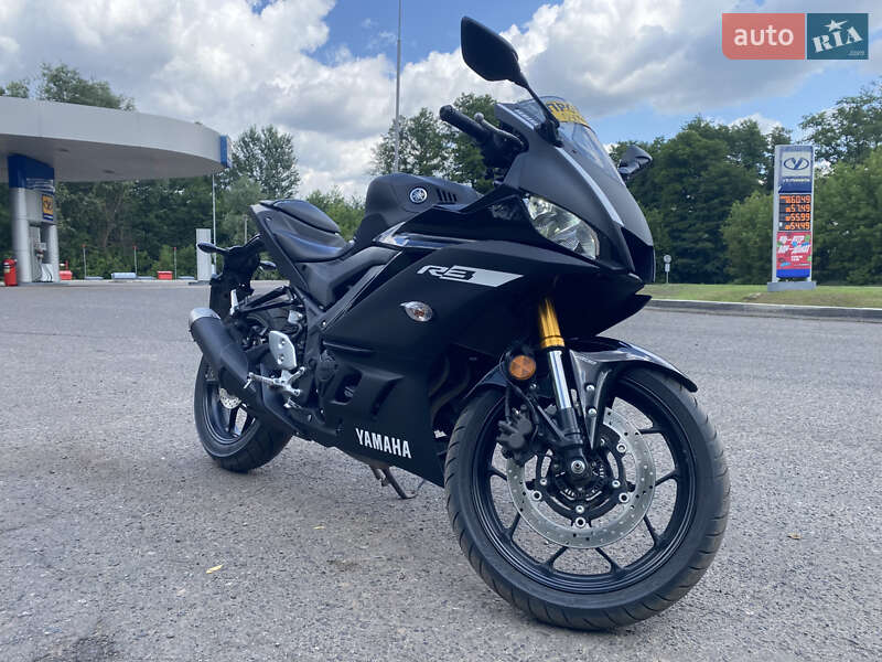 Мотоцикл Супермото (Motard) Yamaha R3 2019 в 