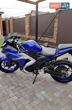 Спортбайк Yamaha R3 2017 в 