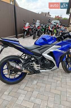 Спортбайк Yamaha R3 2017 в 