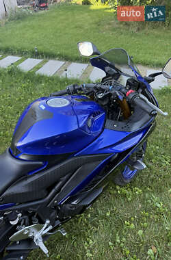 Спортбайк Yamaha R3 2019 в 
