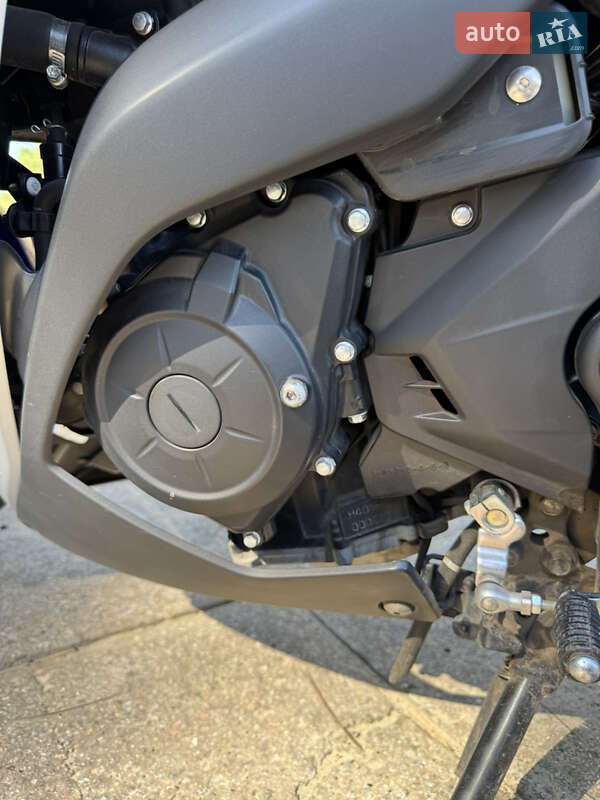 Вантажні моторолери, мотоцикли, скутери, мопеди Yamaha R3 2015 в Лебедині