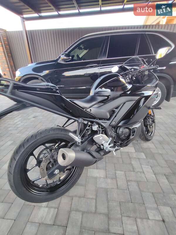 Спортбайк Yamaha R3 2023 в Білогородці фото 8 Спортбайк Yamaha R3 2023 в Білогородці
