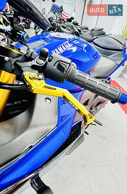 Спортбайк Yamaha R3 2019 в 