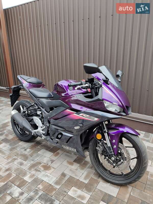 Спортбайк Yamaha R3 2024 в Білогородці