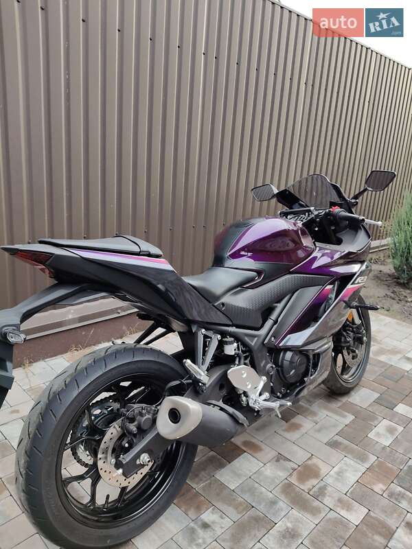 Спортбайк Yamaha R3 2024 в Білогородці