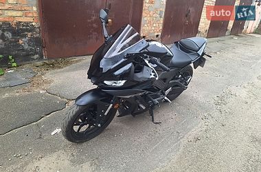 Спортбайк Yamaha R3 2024 в Киеве
