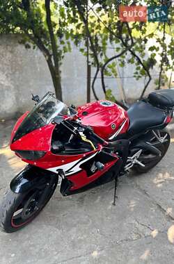 Спортбайк Yamaha R6 2006 в Новом Буге