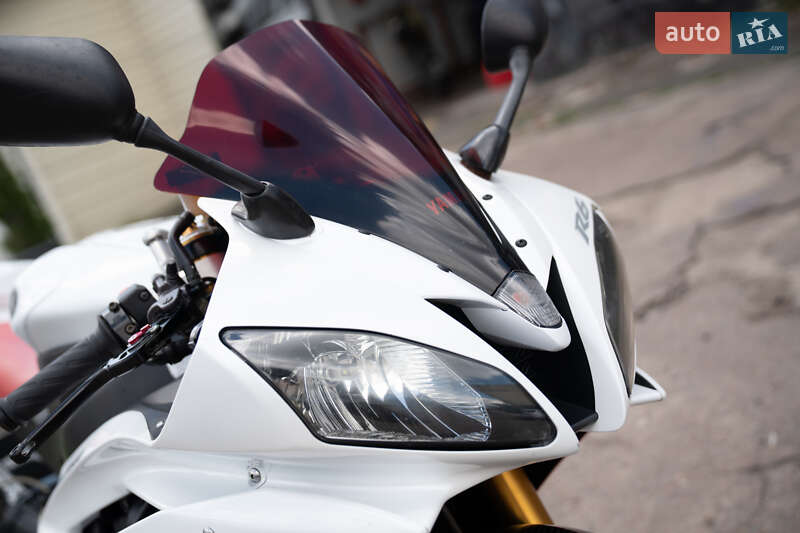 Спортбайк Yamaha R6 2007 в Киеве