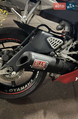 Спортбайк Yamaha R6 2007 в 