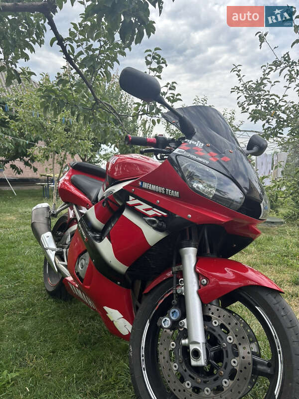 Спортбайк Yamaha R6 2001 в Броварах
