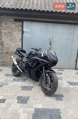 Спортбайк Yamaha R6 2005 в 