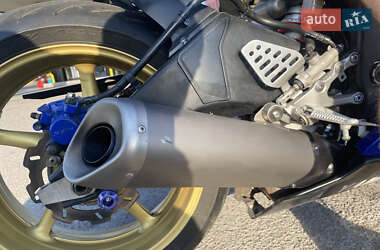 Спортбайк Yamaha R6 2006 в 
