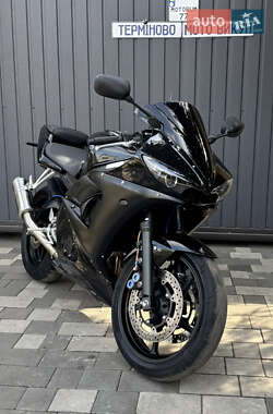 Спортбайк Yamaha R6 2004 в Новомосковске