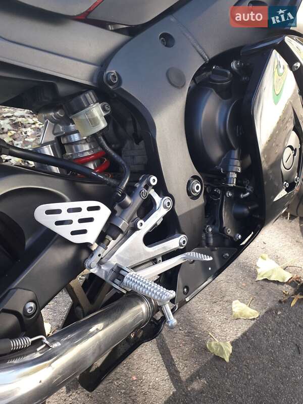 Спортбайк Yamaha R6 2003 в Козятині фото 16 Спортбайк Yamaha R6 2003 в Козятині